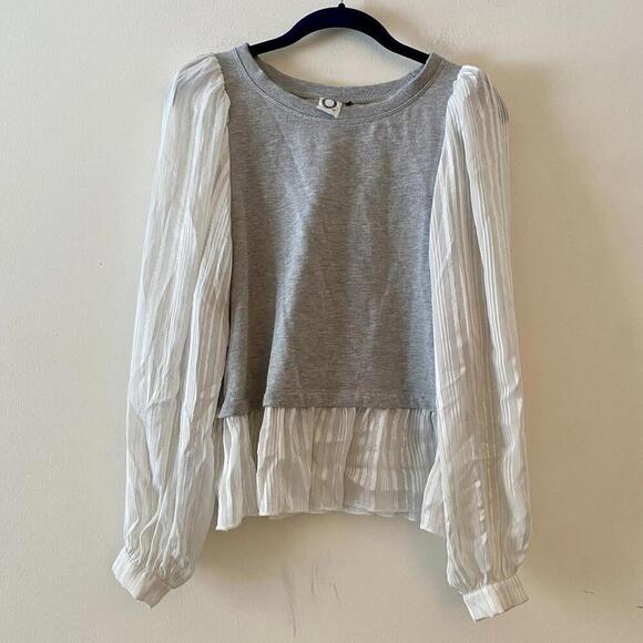 AKEMI + KIN Anthropologie gray balloon puff sleeve blouse - Picture 3 of 7